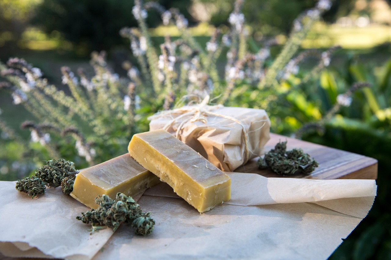 Best Oils and Fats for Cannabis Infusions